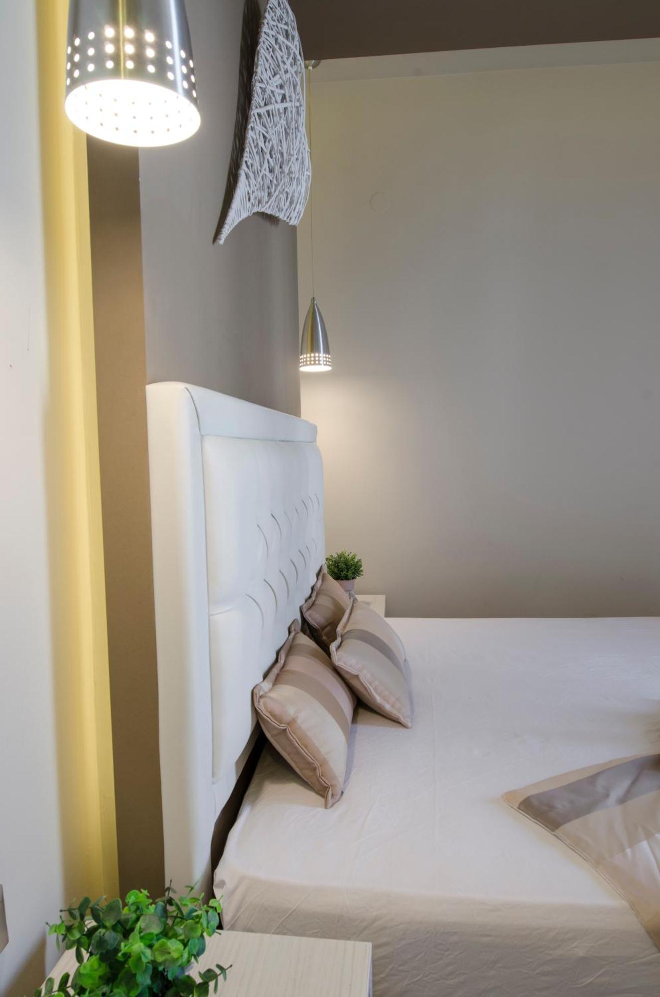 Aparthotel Pagidas Hanioti Exteriör bild