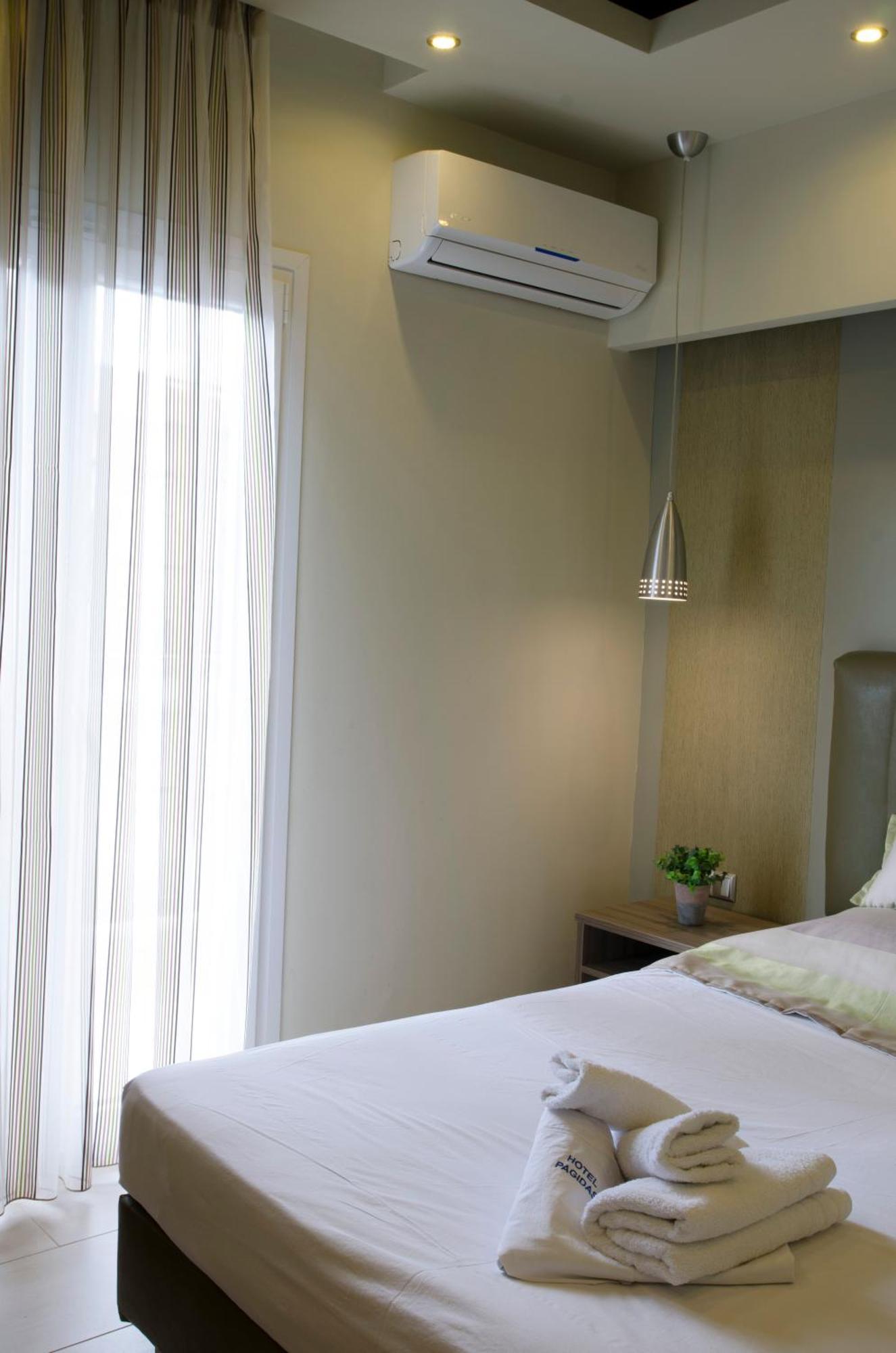 Aparthotel Pagidas Hanioti Exteriör bild